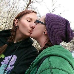 Meet your Posher, Briana